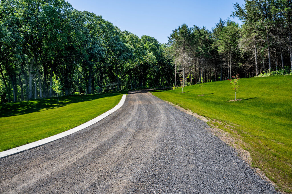 DMN_BengstonDriveway_2
